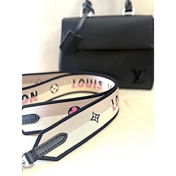 Louis Vuitton BLACK Mini Cluny Top Handle Bag Epi Leather Guitar Strap $3100 - Picture 1 of 15